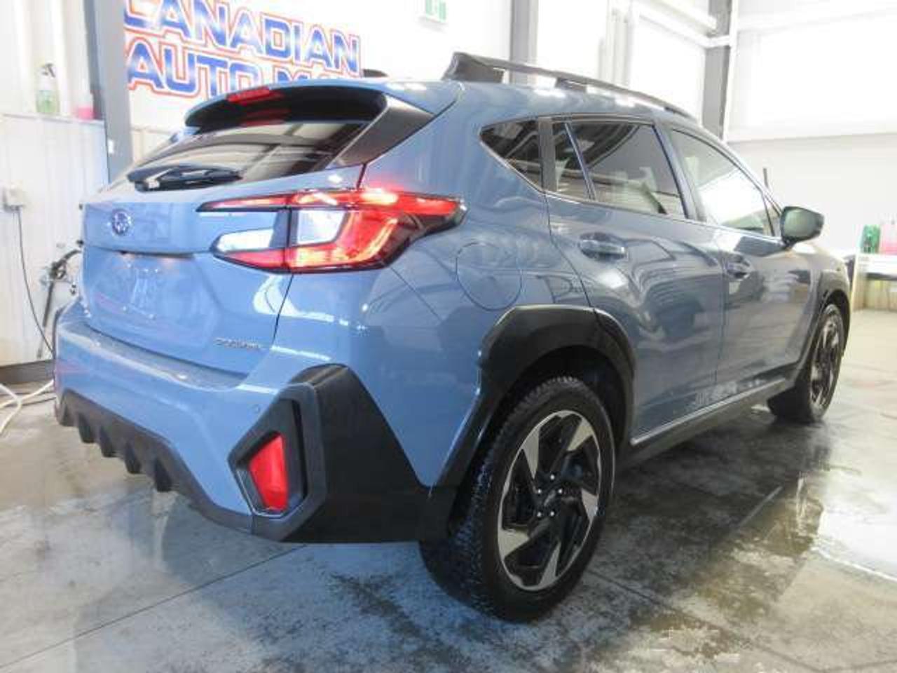 2024 Subaru Crosstrek LIMITED, NAV, ROOF, LEATHER, APPLE/ANDROID, 85K! Photo