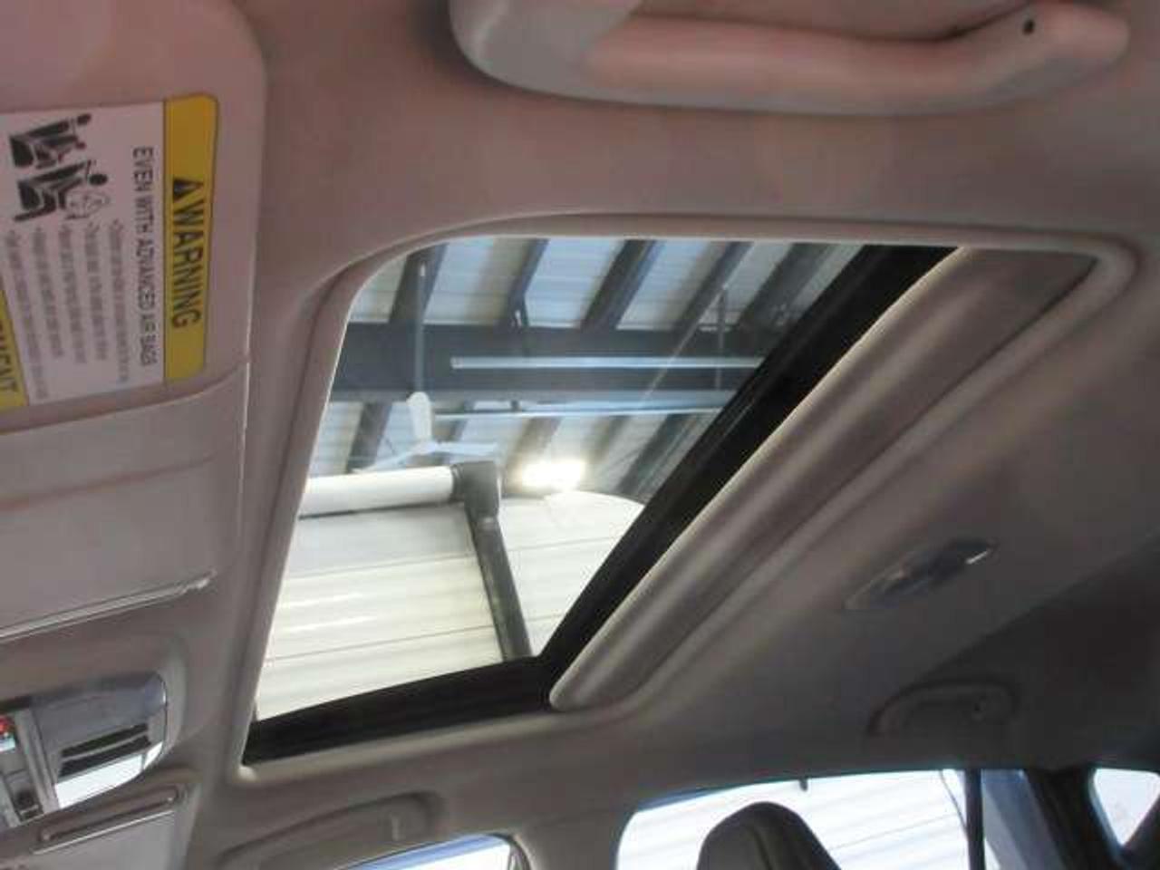 2024 Subaru Crosstrek LIMITED, NAV, ROOF, LEATHER, APPLE/ANDROID, 85K! Photo