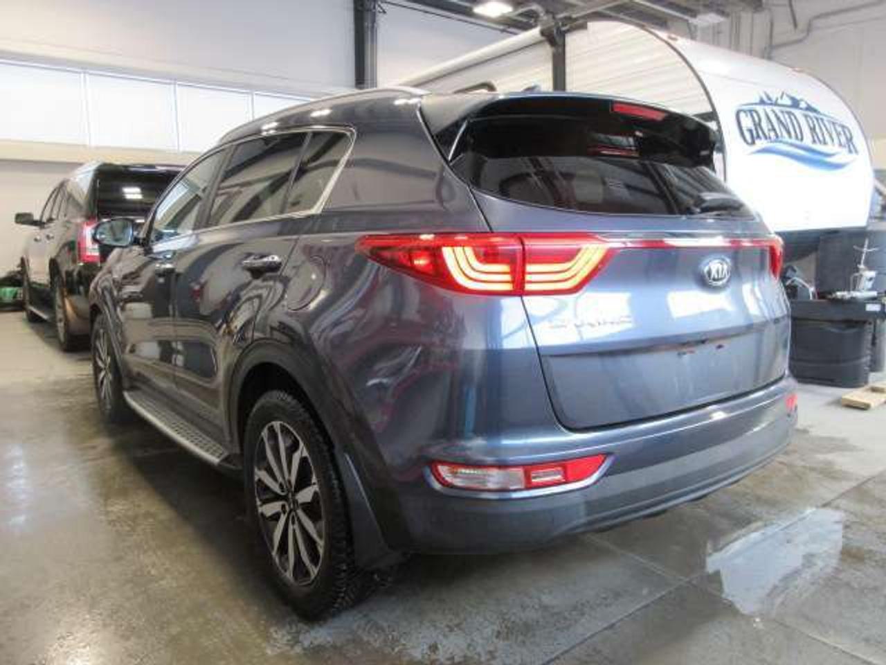 2018 Kia Sportage EX PREMIUM AWD, HTD. LEATHER, APPLE/ANDROID, 127K! Photo4