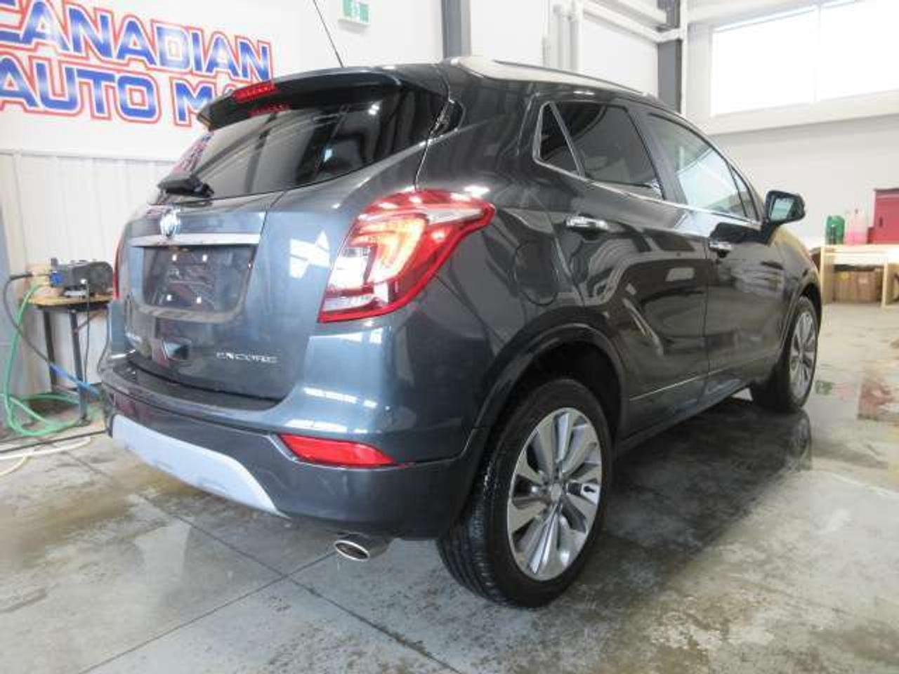 2018 Buick Encore GX PREFERRED, ALLOYS, A/C, BT, APPLE/ANDROID, 51K! Photo