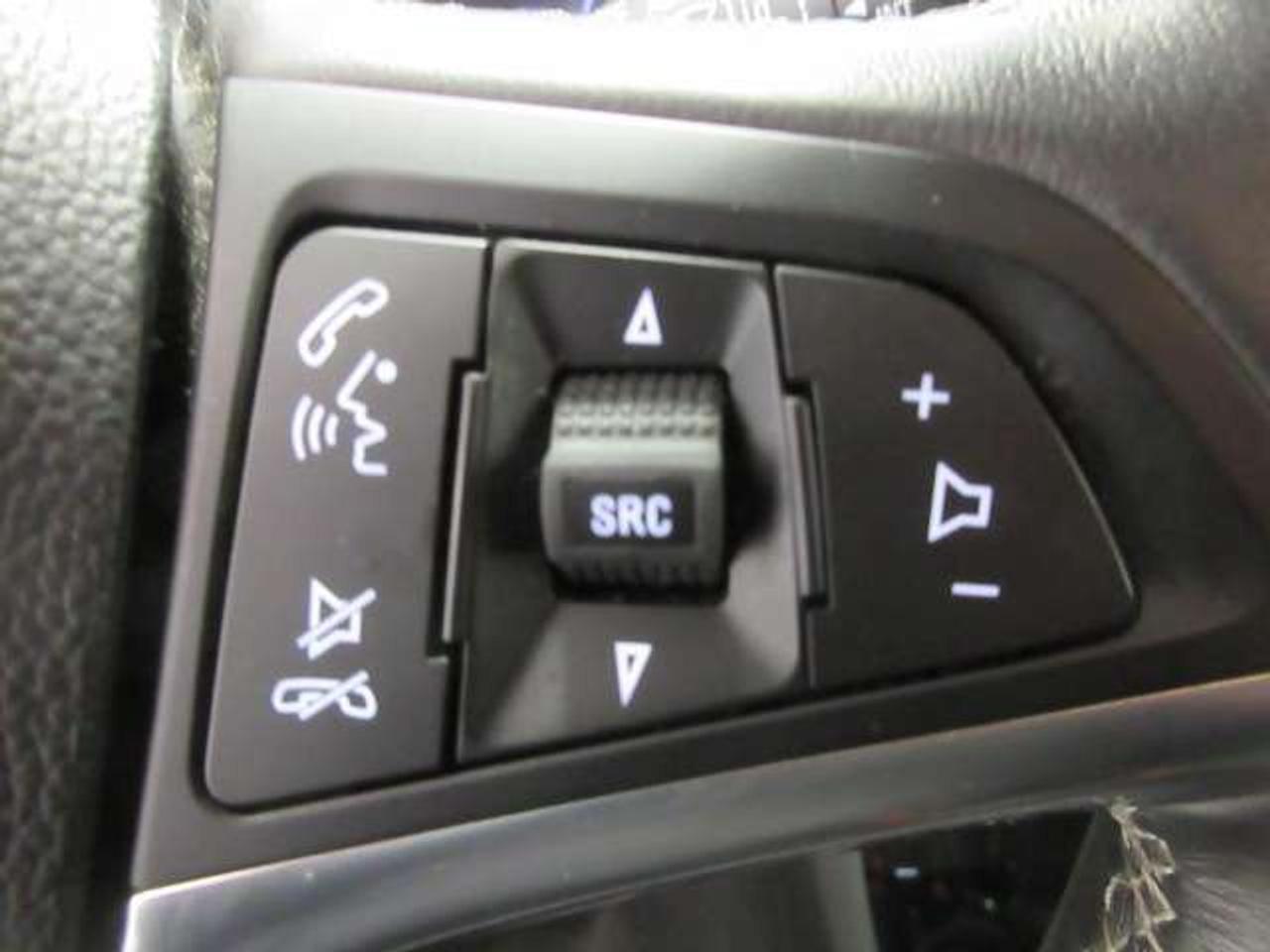 2018 Buick Encore GX PREFERRED, ALLOYS, A/C, BT, APPLE/ANDROID, 51K! Photo