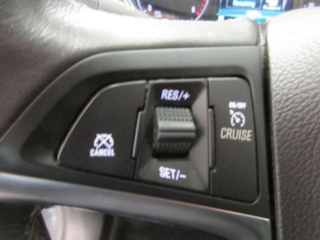 2018 Buick Encore GX PREFERRED, ALLOYS, A/C, BT, APPLE/ANDROID, 51K! Photo