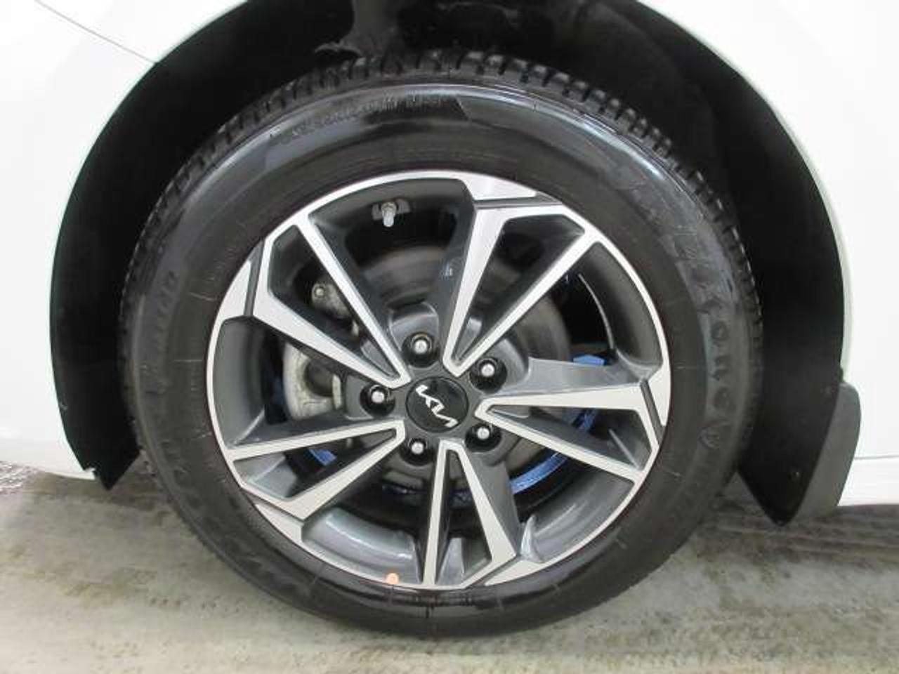 2024 Kia Forte EX, HTD. SEATS, A/C, ALLOYS, APPLE/ANDROID, 68K! Photo