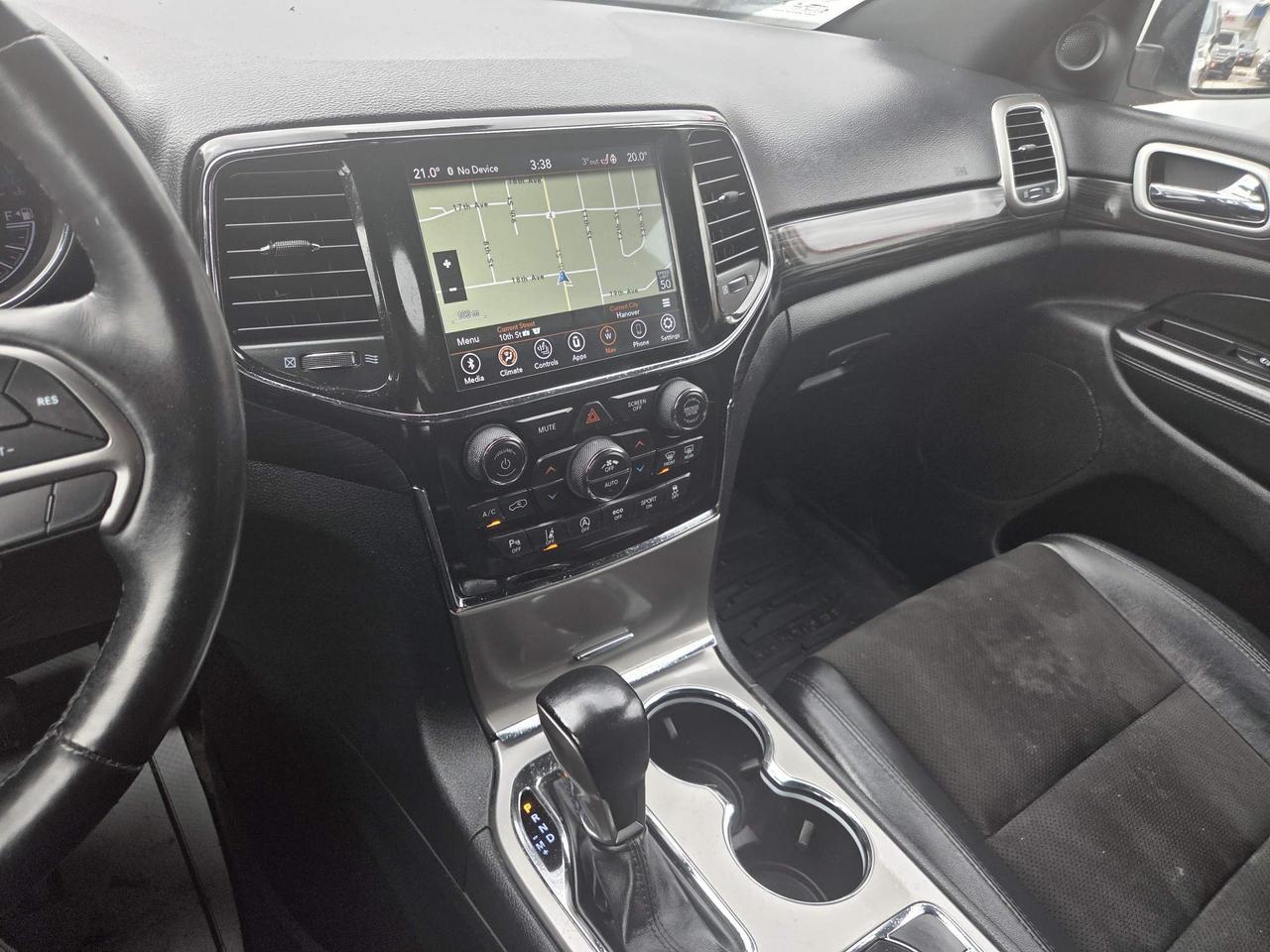 2021 Jeep Grand Cherokee Laredo 4dr 4x4 Photo