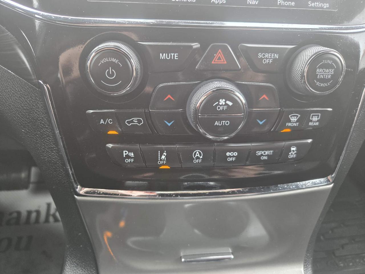 2021 Jeep Grand Cherokee Laredo 4dr 4x4 Photo