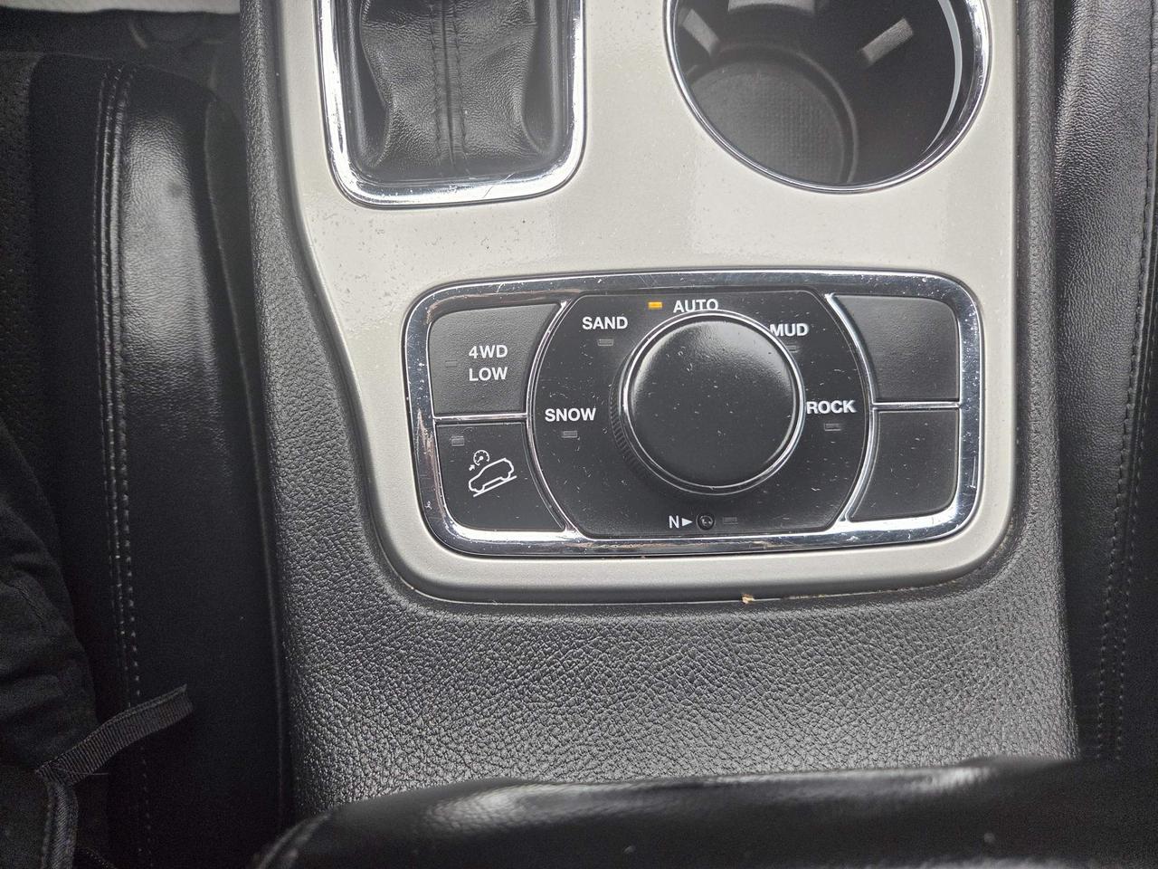 2021 Jeep Grand Cherokee Laredo 4dr 4x4 Photo