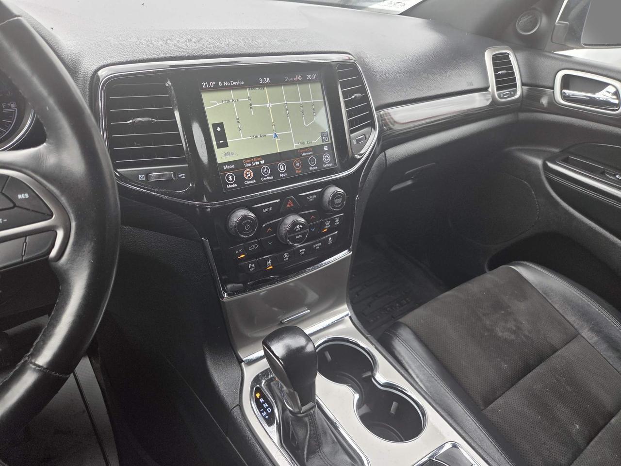 2021 Jeep Grand Cherokee Laredo 4dr 4x4 Photo