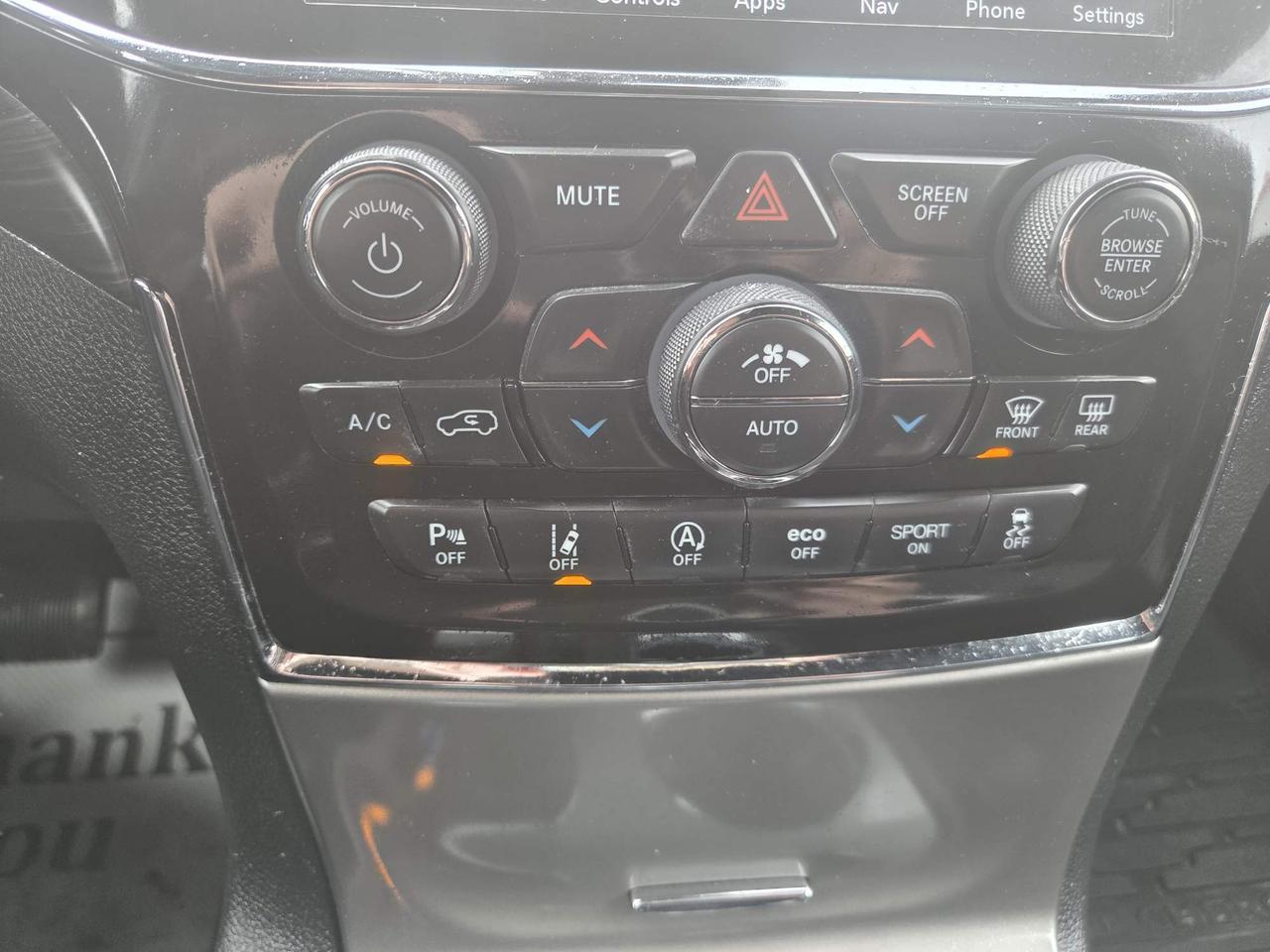 2021 Jeep Grand Cherokee Laredo 4dr 4x4 Photo
