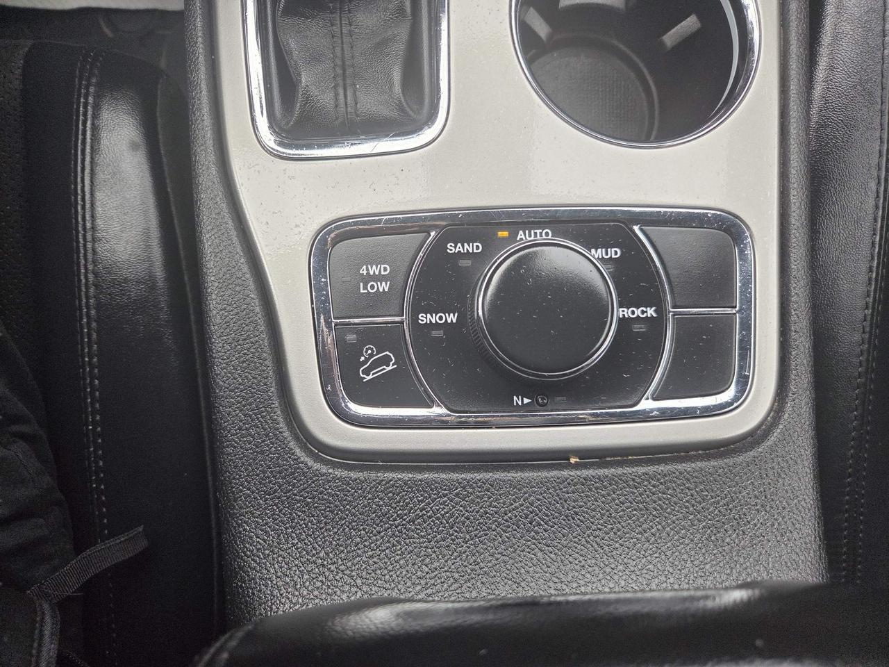 2021 Jeep Grand Cherokee Laredo 4dr 4x4 Photo