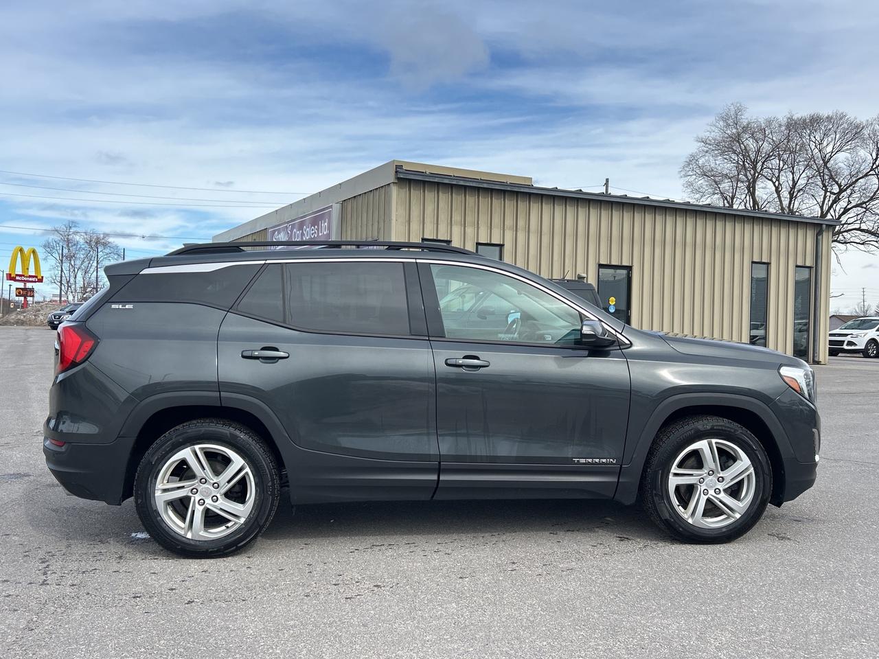 2019 GMC Terrain SLE AWD CALL NAPANEE 613-354-2100 Photo