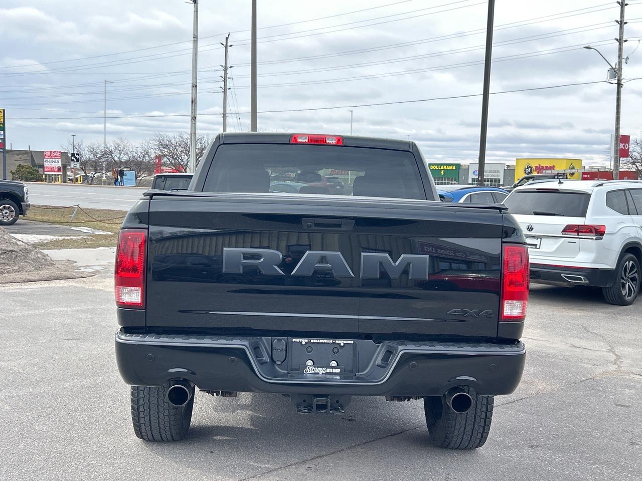 2022 RAM 1500 Classic EXPRESS Photo