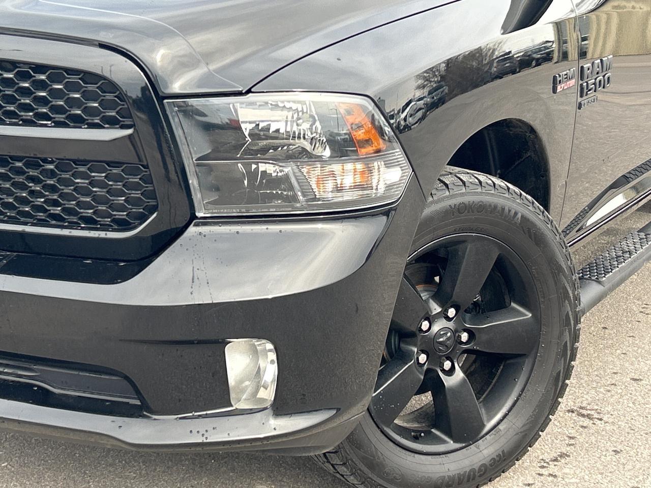 2022 RAM 1500 Classic EXPRESS Photo