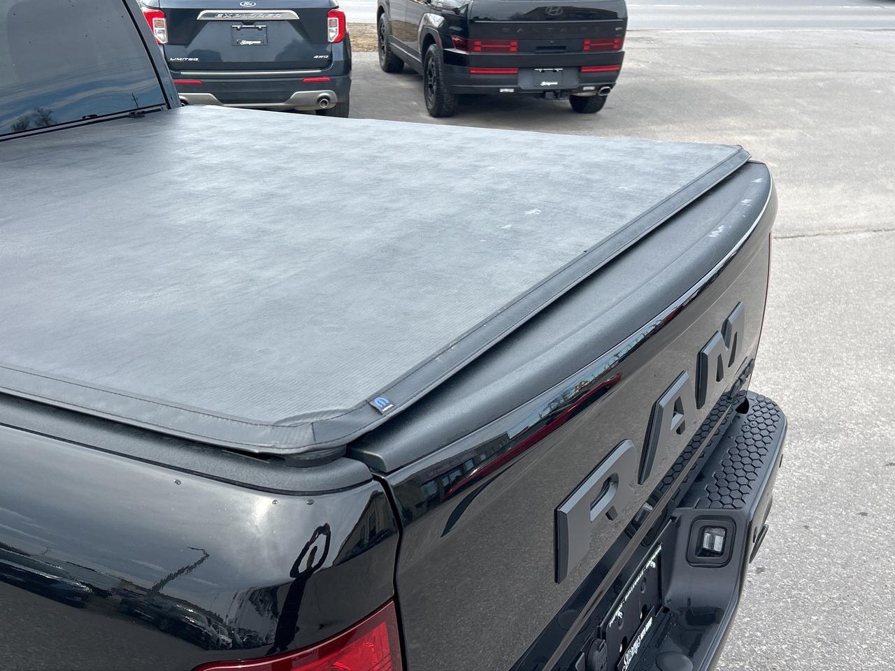 2022 RAM 1500 Classic EXPRESS Photo