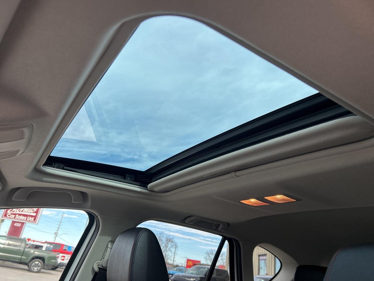 2015 Mazda CX-5 GT AWD LEATHER  SUNROOF CALL NAPANEE 613-354-2100 Photo