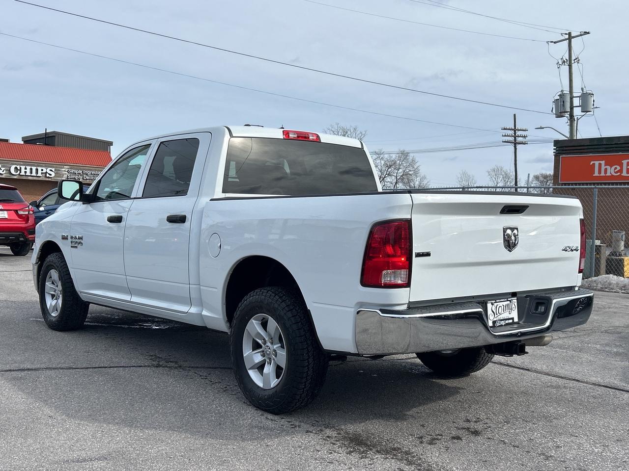 2023 RAM 1500 Classic SLT HEMI V8!! CALL BELLEVILLE *613-961-8848* Photo