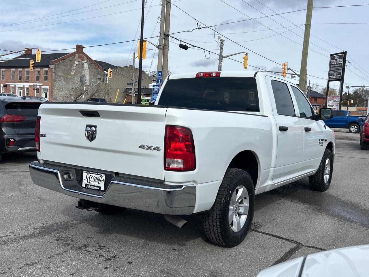 2023 RAM 1500 Classic SLT HEMI V8!! CALL BELLEVILLE *613-961-8848* Photo