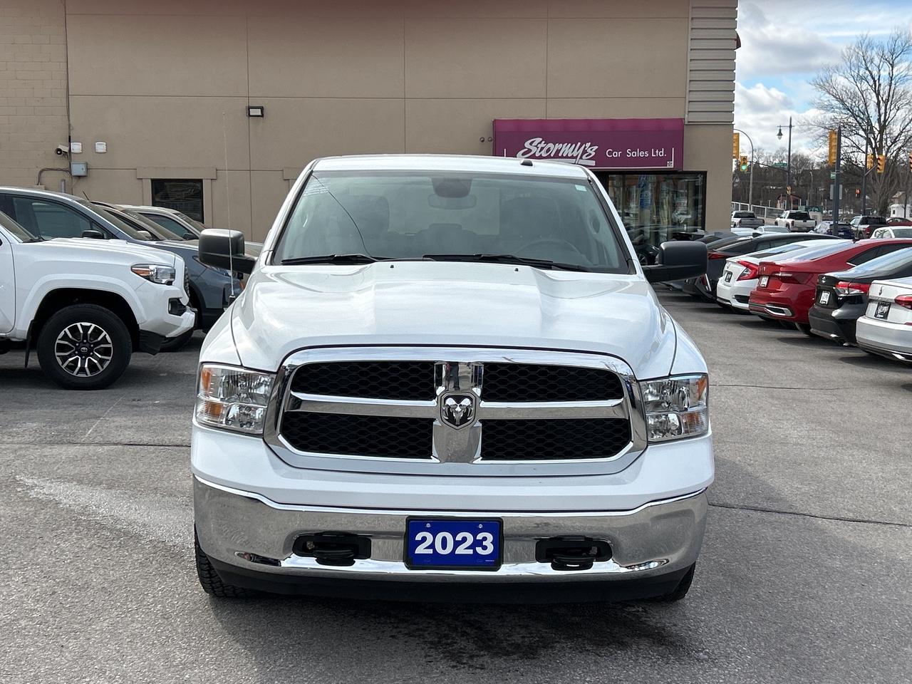 2023 RAM 1500 Classic SLT HEMI V8!! CALL BELLEVILLE *613-961-8848* Photo