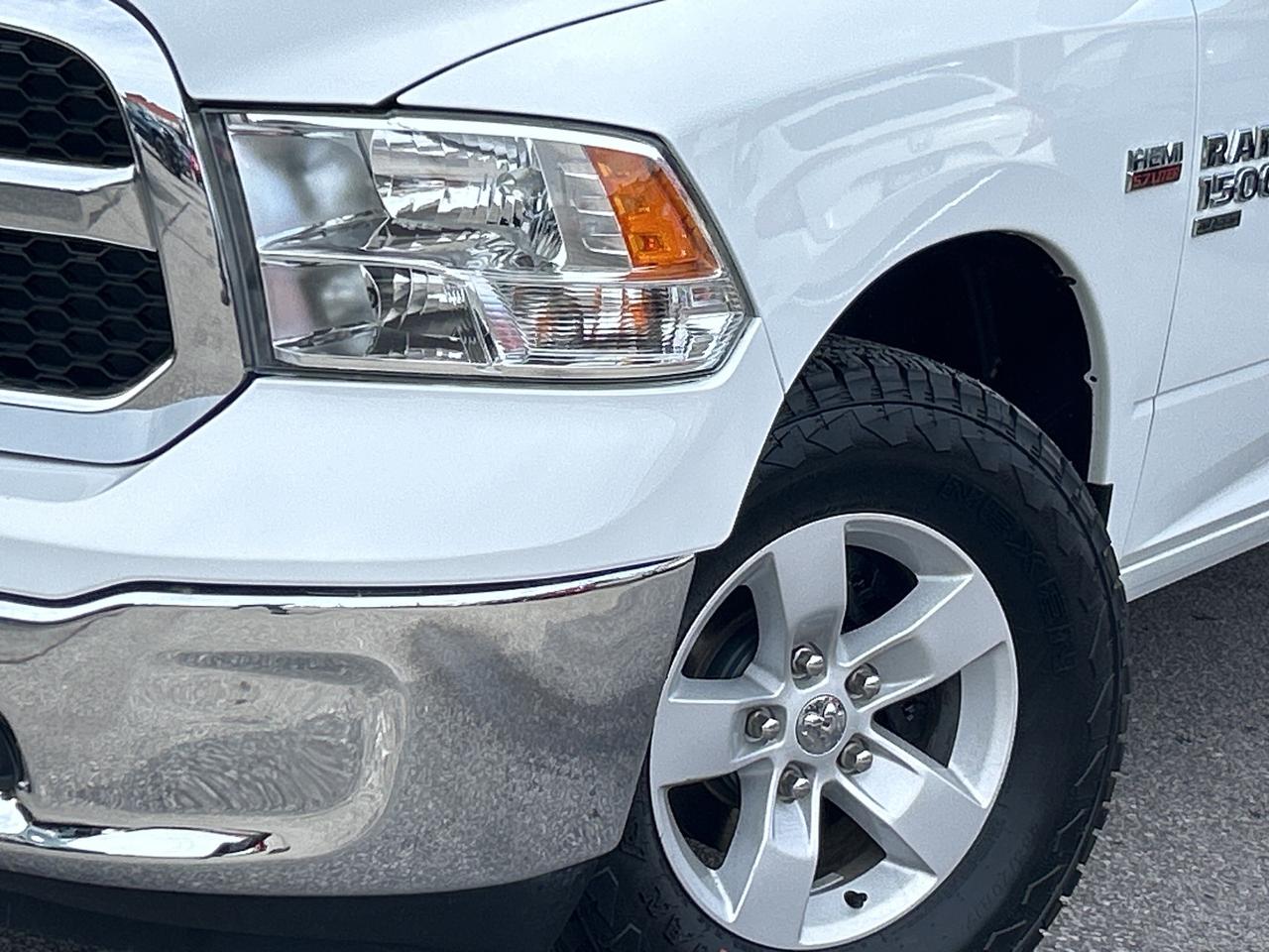 2023 RAM 1500 Classic SLT HEMI V8!! CALL BELLEVILLE *613-961-8848* Photo