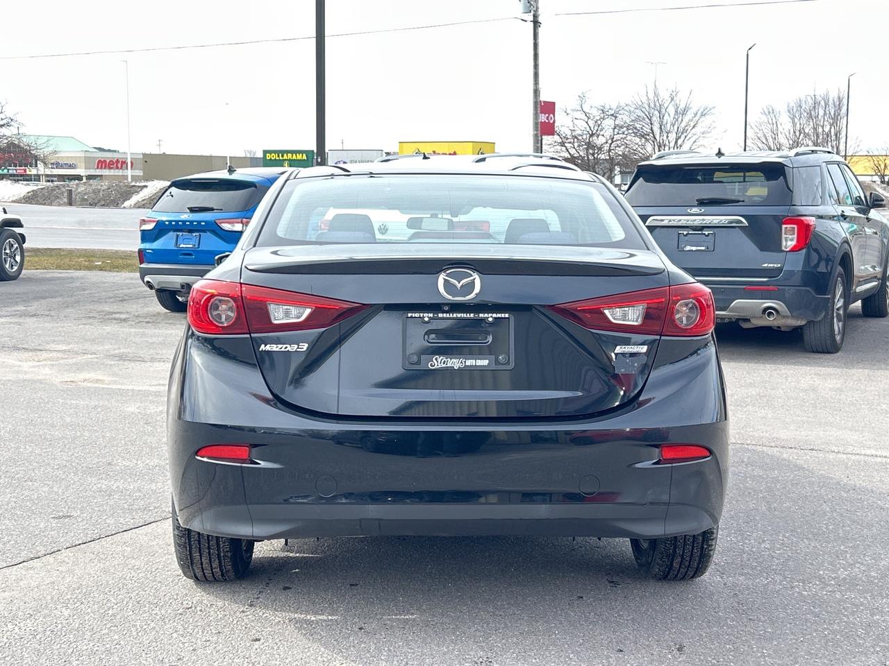 2014 Mazda MAZDA3 GS-SKY  VERY LOW KMS CALL NAPANEE 613-354-2100 Photo