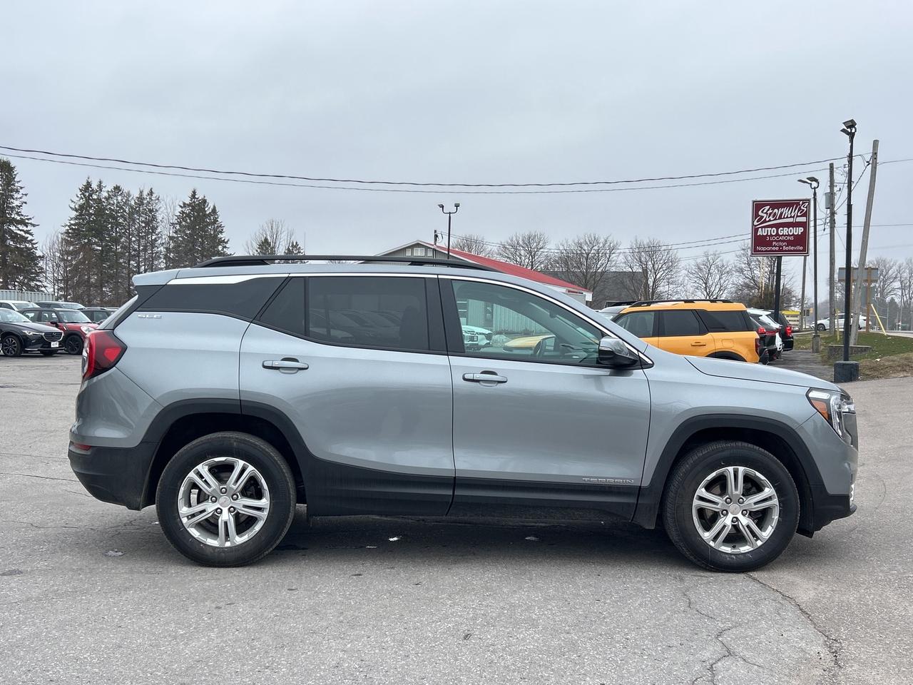 2024 GMC Terrain SLE/BACK UP CAM/HEATED SEATS 55K KMS CALL PICTON Photo