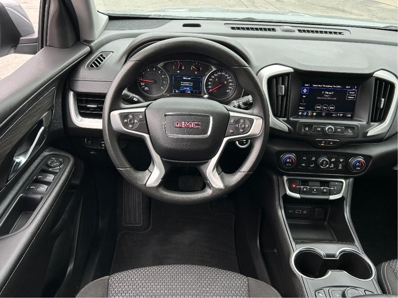 2024 GMC Terrain SLE/BACK UP CAM/HEATED SEATS 55K KMS CALL PICTON Photo