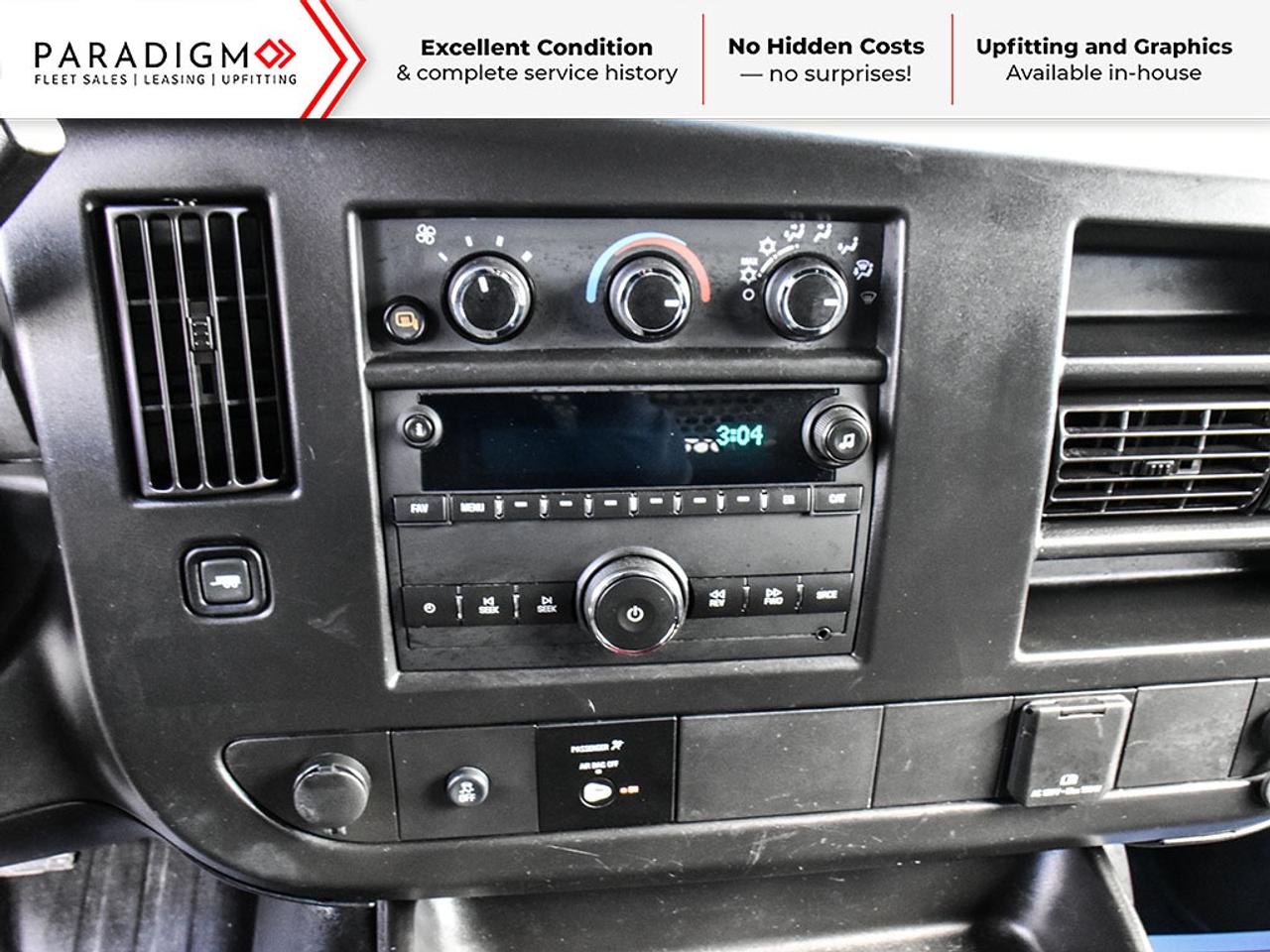 2024 Chevrolet Express 2500 135 Cargo Van Photo