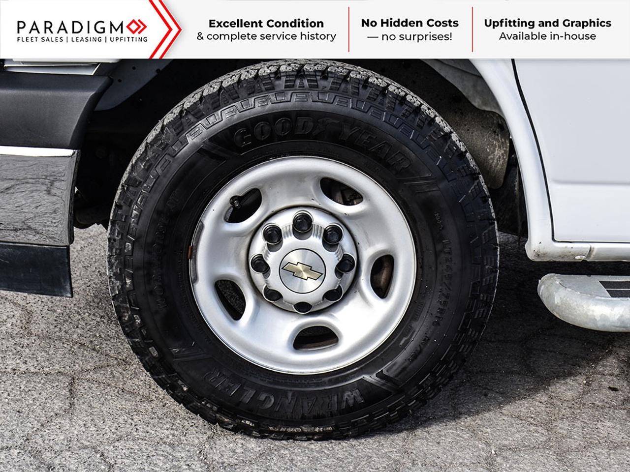 2024 Chevrolet Express 2500 135 Cargo Van Photo