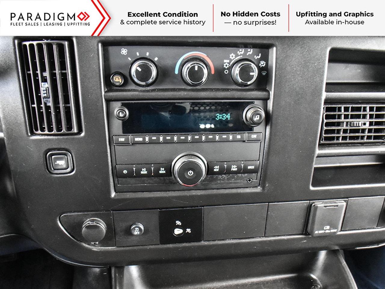 2024 Chevrolet Express 2500 135 Cargo Van Photo