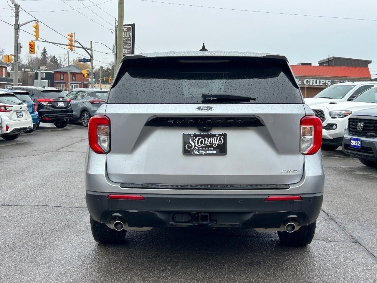 2022 Ford Explorer ST-Line CALL BELLEVILLE ***613-961-8848 Photo2