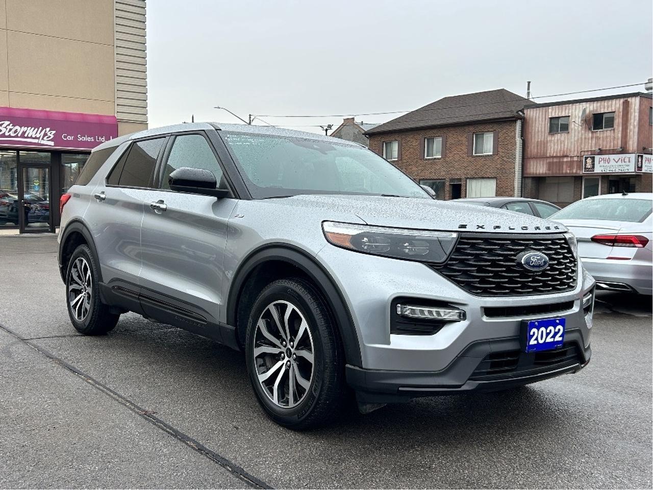 2022 Ford Explorer ST-Line CALL BELLEVILLE ***613-961-8848 Photo