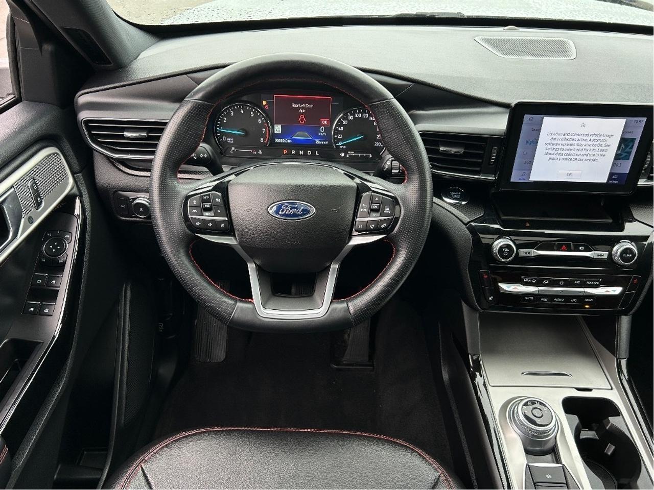 2022 Ford Explorer ST-Line CALL BELLEVILLE ***613-961-8848 Photo