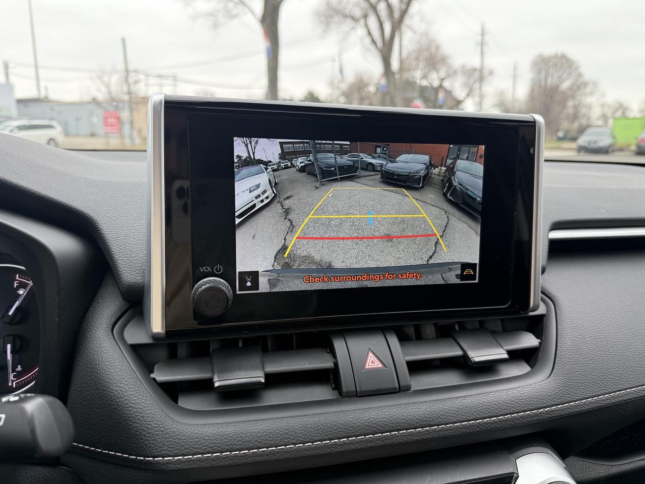 2024 Toyota RAV4 XLE l AWD l Toyota Warranty l 2.5 l 4Cyl l Sunroof Photo