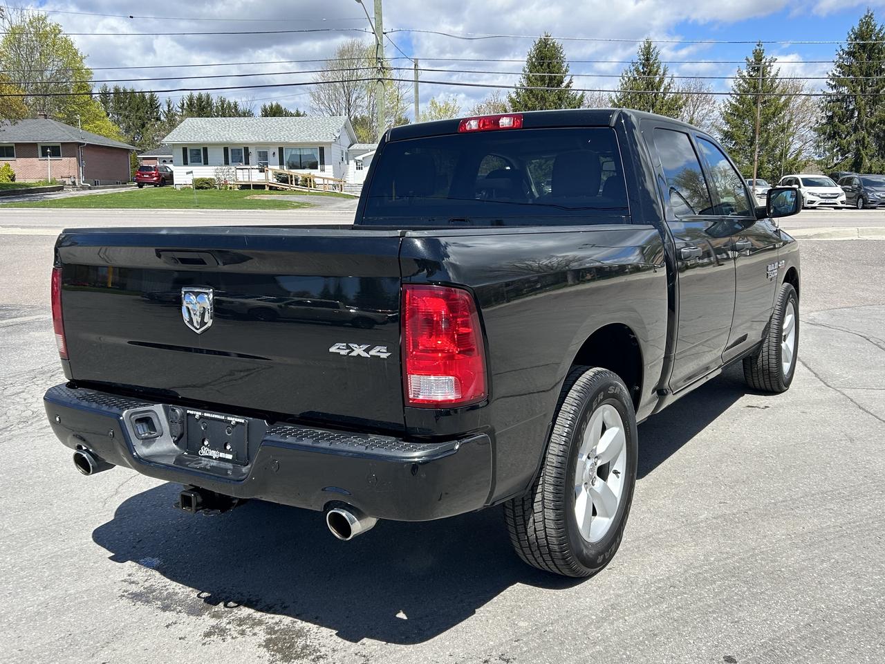 2022 RAM 1500 EXPRESS/BACK UP CAM/4X4 CALL PICTON 613-476-2188 Photo