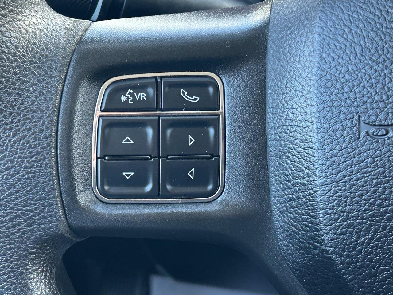 2022 RAM 1500 EXPRESS/BACK UP CAM/4X4 CALL PICTON 613-476-2188 Photo