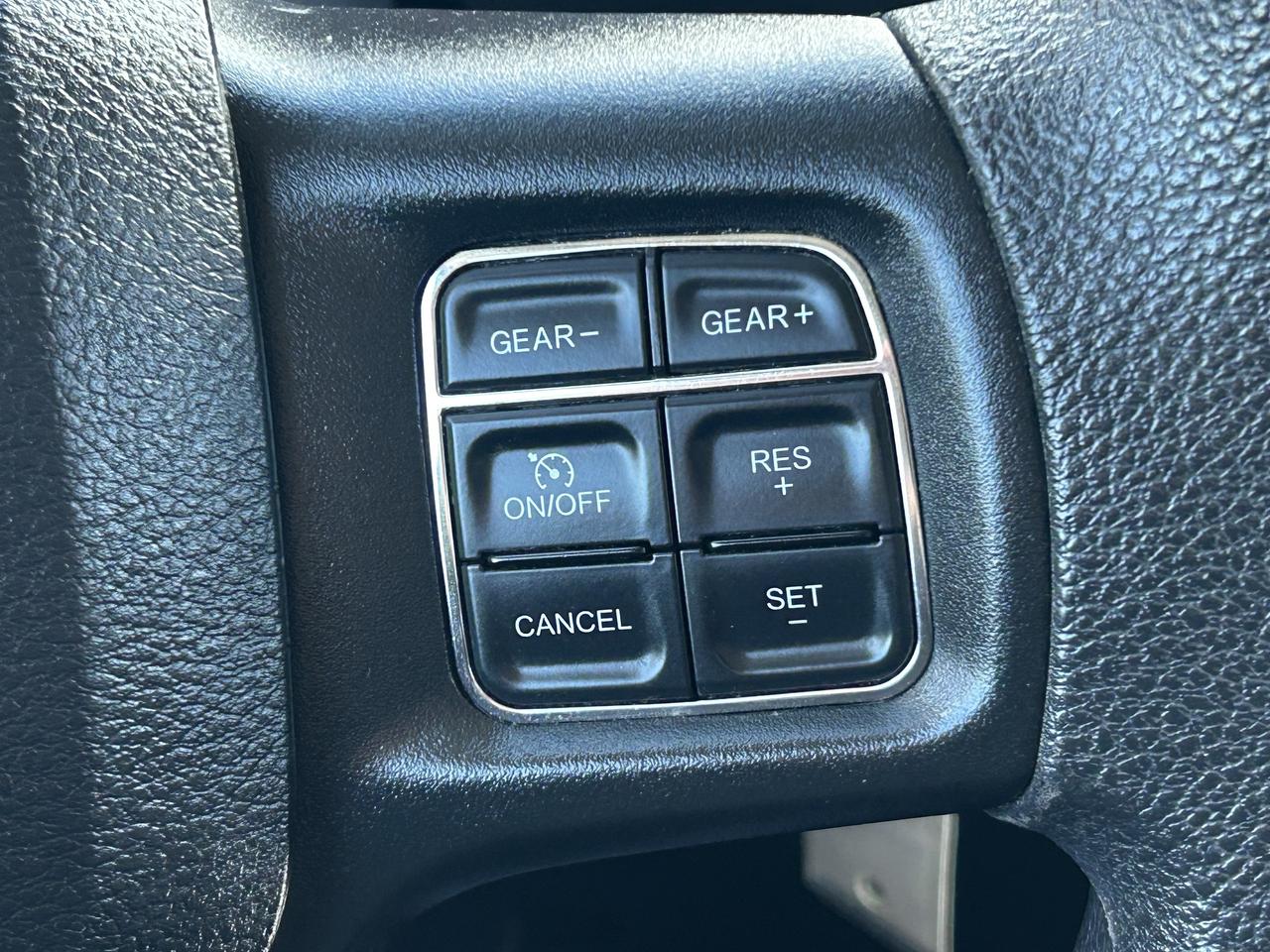 2022 RAM 1500 EXPRESS/BACK UP CAM/4X4 CALL PICTON 613-476-2188 Photo