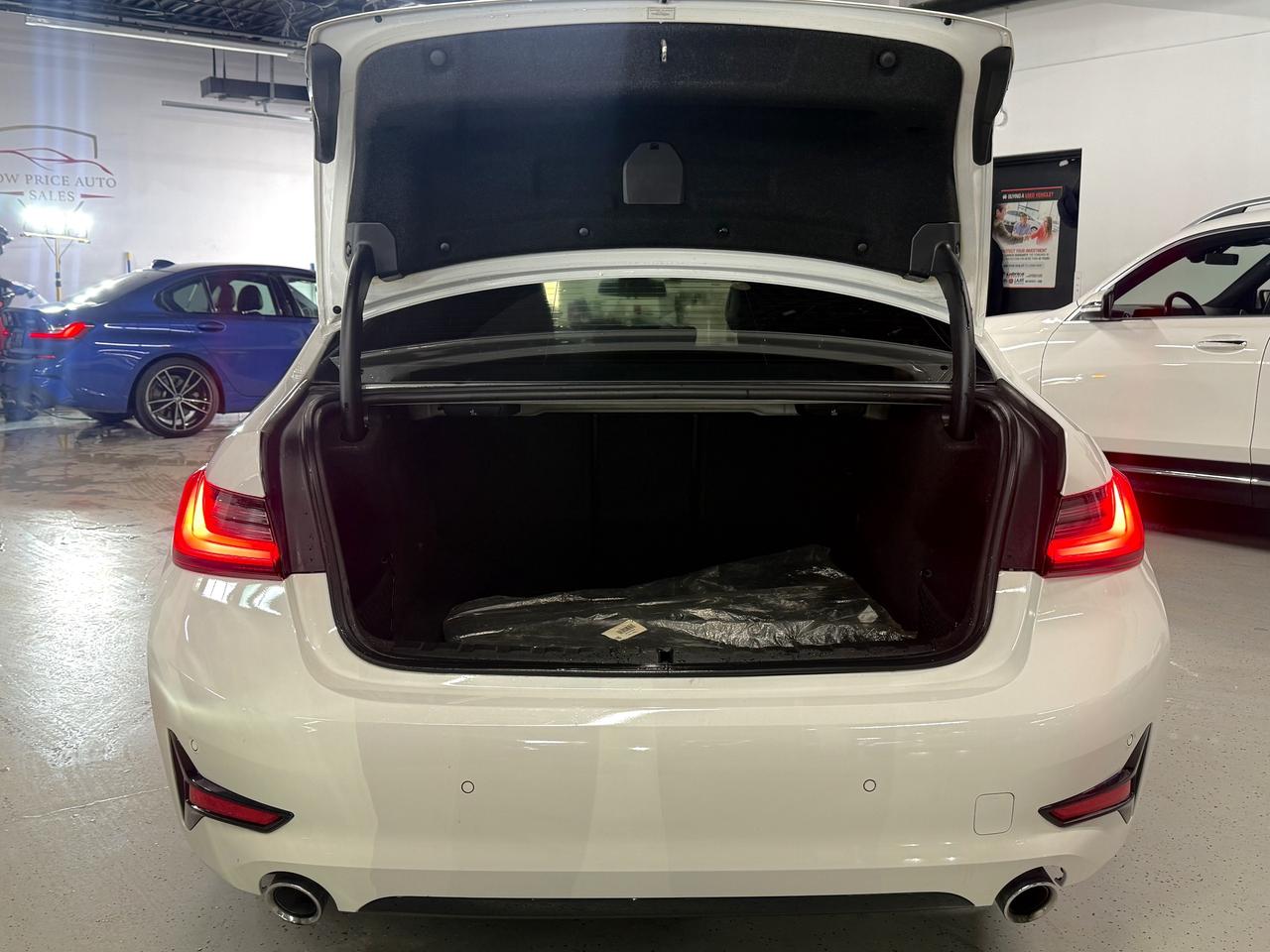 2021 BMW 3 Series 330i l X-Drive l 2.0 l 4Cyl l One Owner l Low Kms Photo