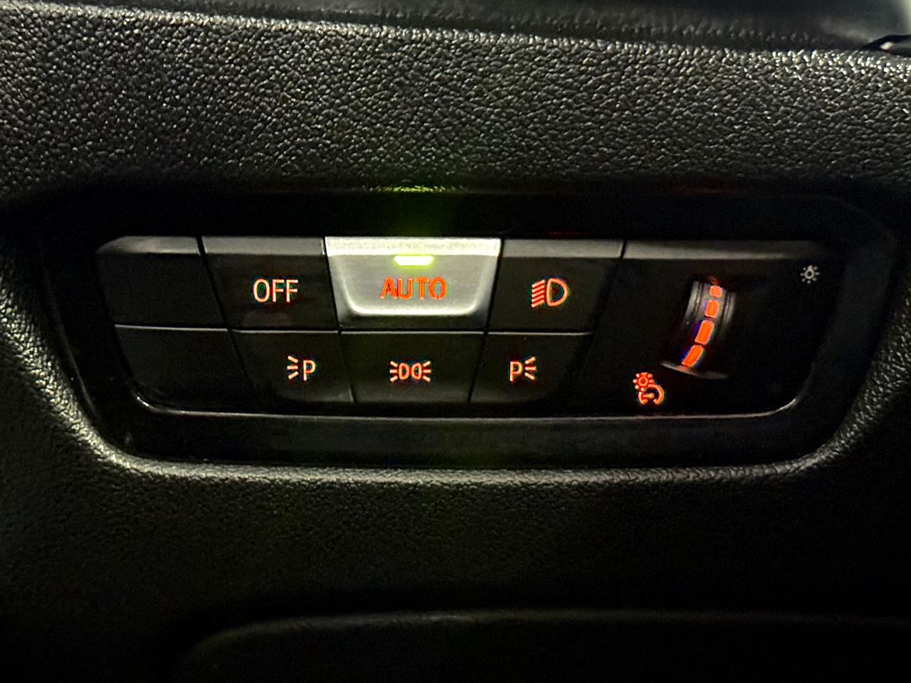 2021 BMW 3 Series 330i l X-Drive l 2.0 l 4Cyl l One Owner l Low Kms Photo