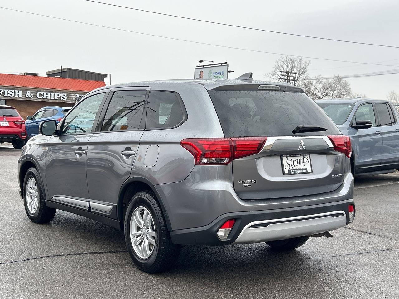 2019 Mitsubishi Outlander ES AWD CALL BELLEVILLE 613-961-8848 Photo2