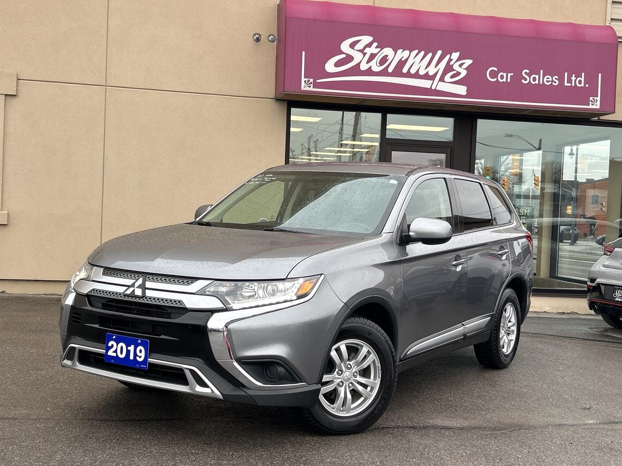 2019 Mitsubishi Outlander ES AWD CALL BELLEVILLE 613-961-8848 Photo0