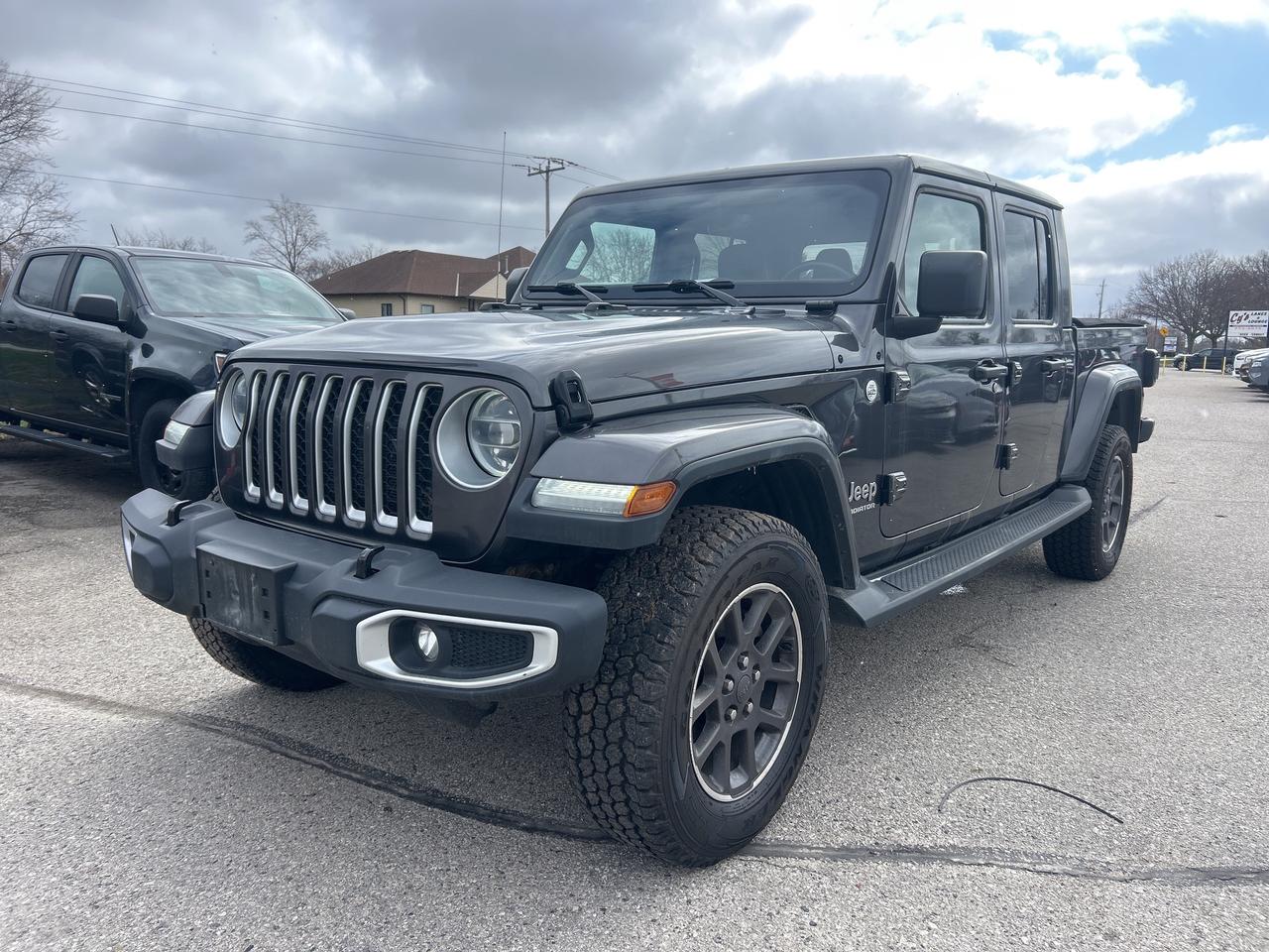 2020 Jeep Gladiator OVERLAND, CLEAN CARFAX, HEATED LEATHER, NAV! Photo