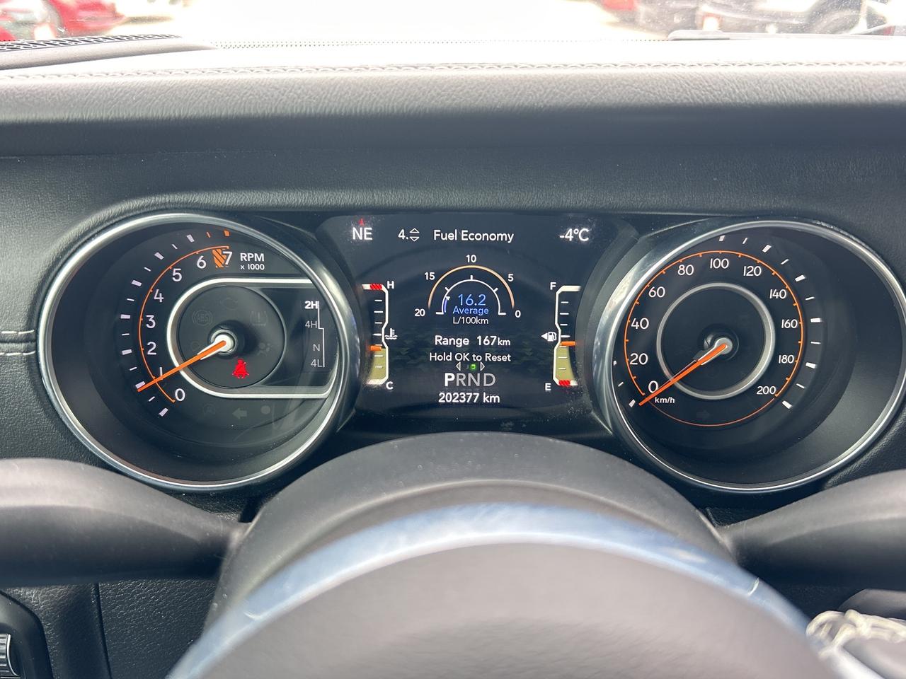 2020 Jeep Gladiator OVERLAND, CLEAN CARFAX, HEATED LEATHER, NAV! Photo