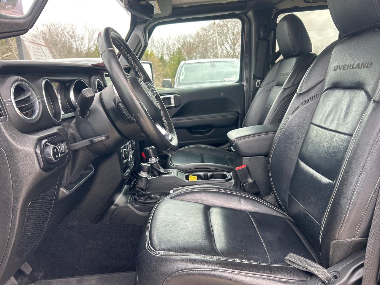 2020 Jeep Gladiator OVERLAND, CLEAN CARFAX, HEATED LEATHER, NAV! Photo