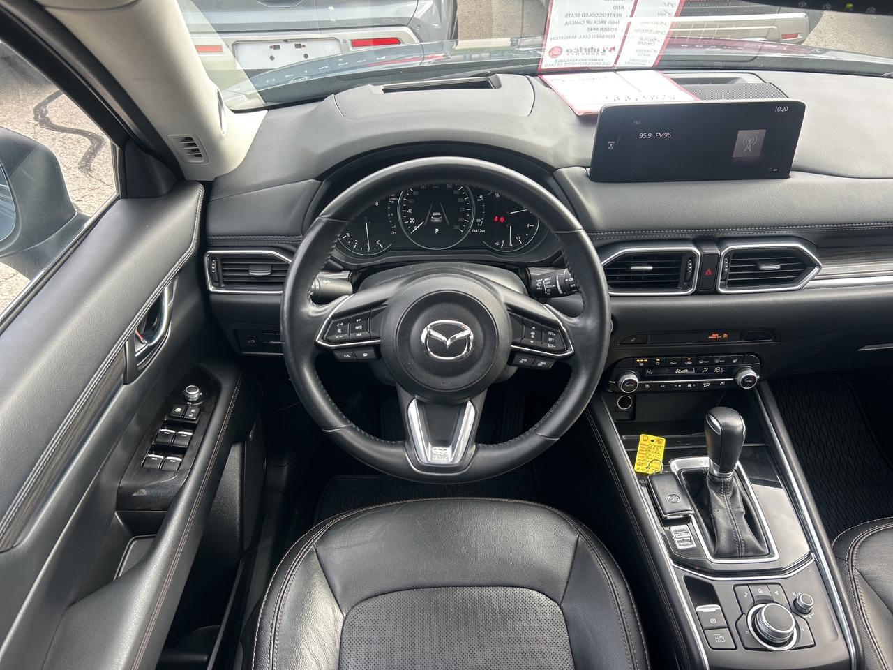 2023 Mazda CX-5 PREMIUM, AWD, HEATED/ COOLED LEATHER, BACK UP CAM! Photo