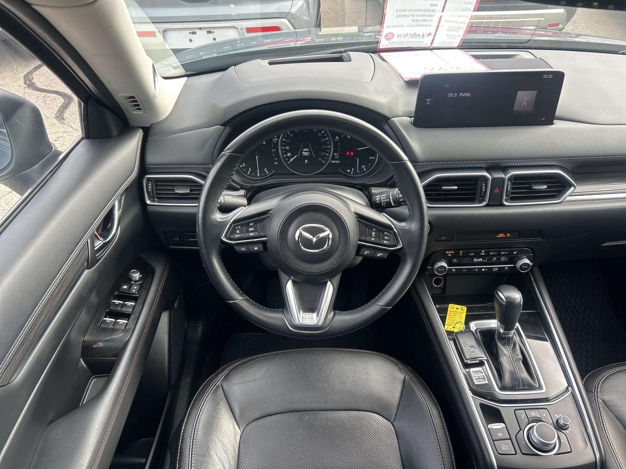 2023 Mazda CX-5 PREMIUM, AWD, HEATED/ COOLED LEATHER, BACK UP CAM! Photo