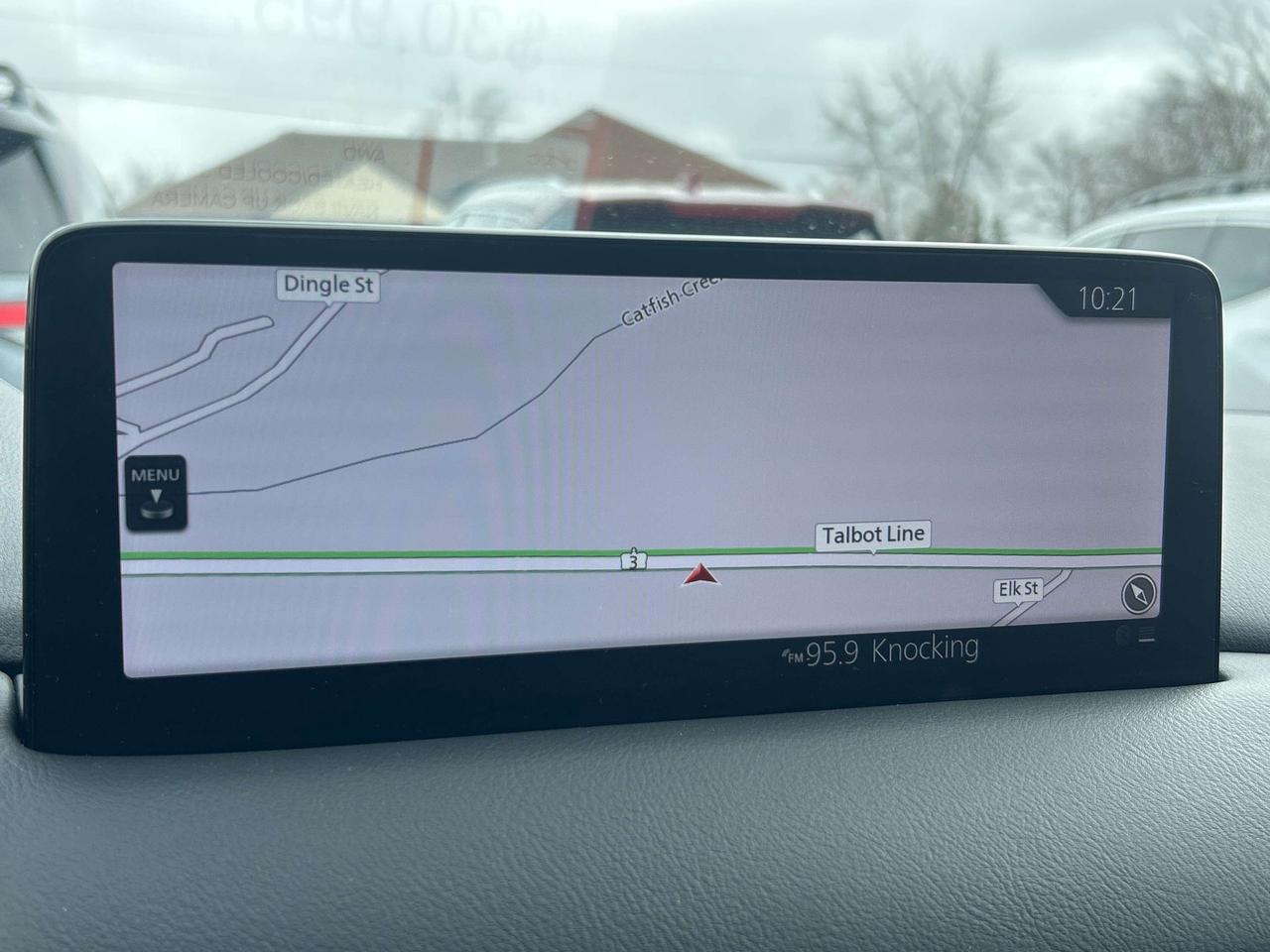 2023 Mazda CX-5 PREMIUM, AWD, HEATED/ COOLED LEATHER, BACK UP CAM! Photo