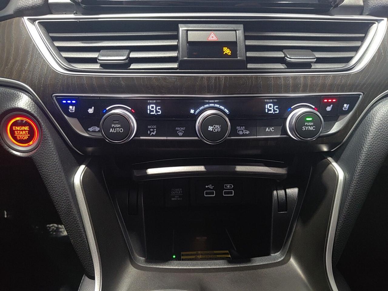 2021 Honda Accord Sedan Touring/NAVI/Leather/Sunroof/Drivve Assist/No acci Photo