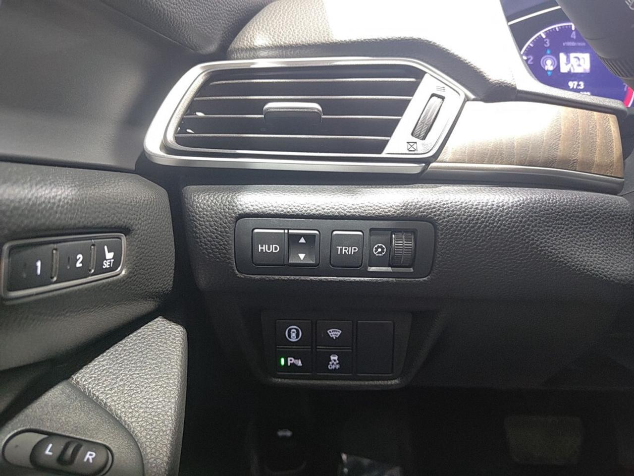 2021 Honda Accord Sedan Touring/NAVI/Leather/Sunroof/Drivve Assist/No acci Photo