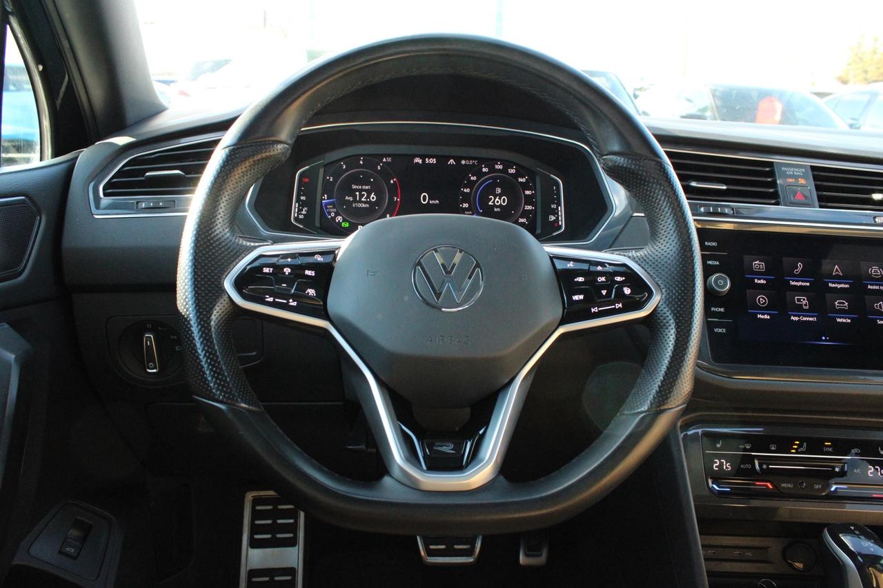 2022 Volkswagen Tiguan Comfortline R-Line Black 4MOTION   No Accident   B Photo