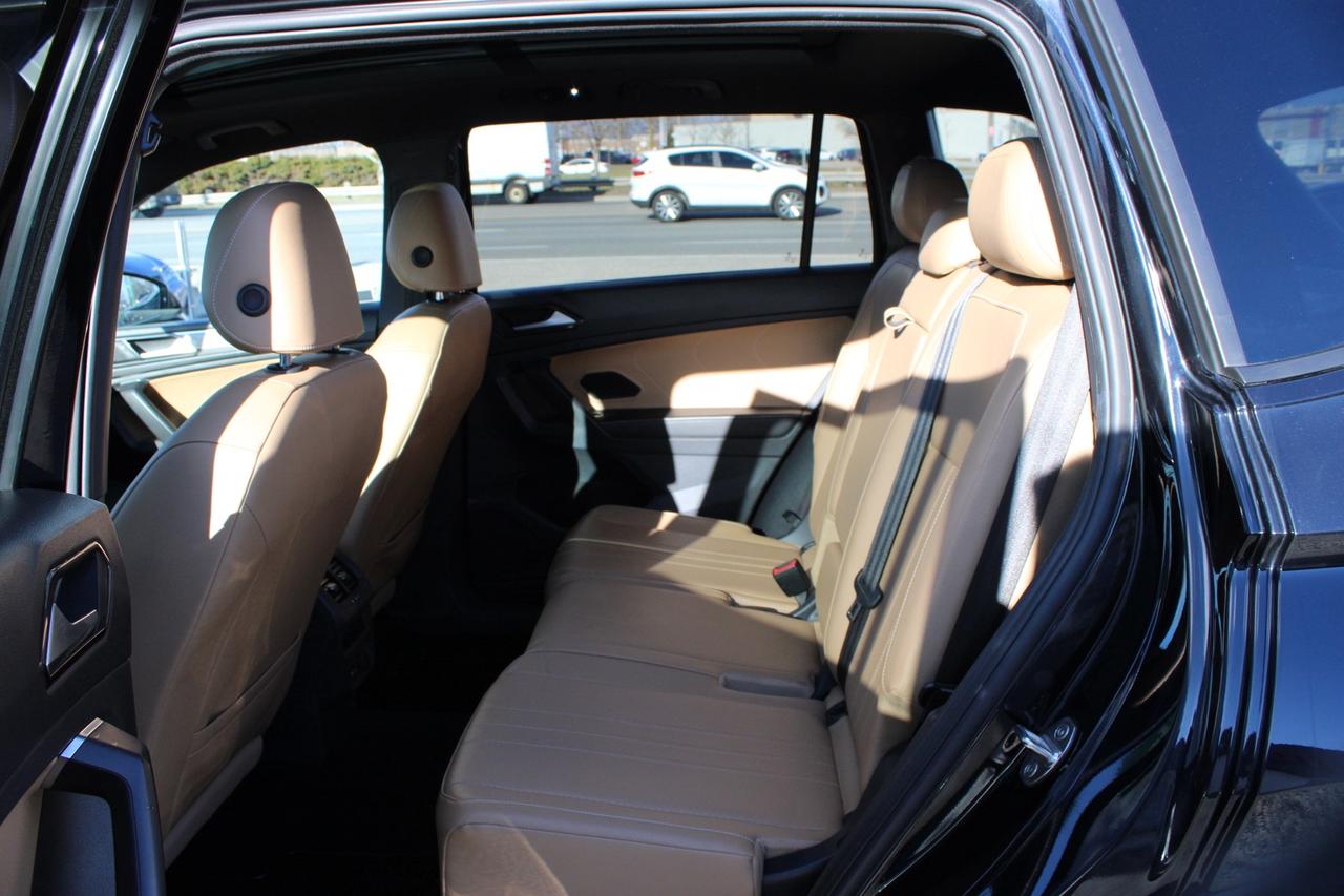 2022 Volkswagen Tiguan Comfortline R-Line Black 4MOTION   No Accident   B Photo