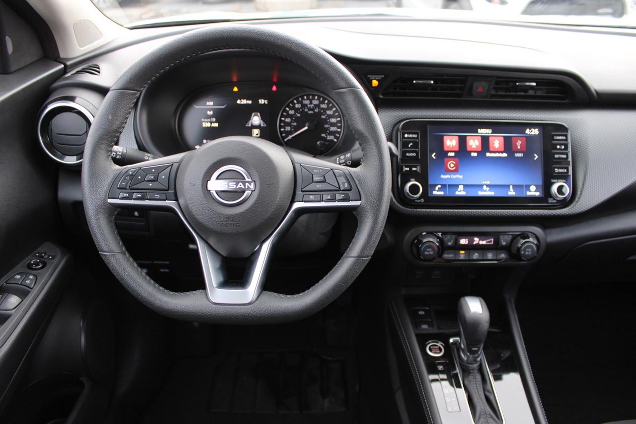 2023 Nissan Kicks SV No Accident Clean Carfax Low KM Photo